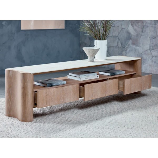 Travy TV Entertainment Unit 2